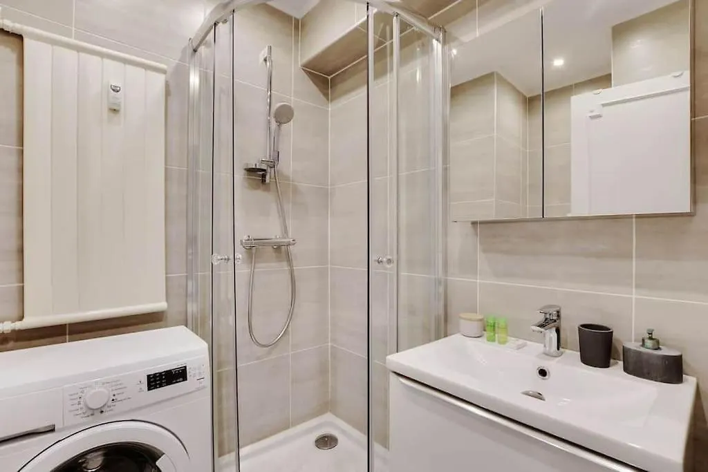 Apartment 4 Pers. Moulin Rouge-Pigalle Paris